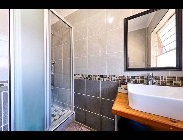 3 BEDROOM TOWNHOUSE FOR SALE IN BUCCLEUCH